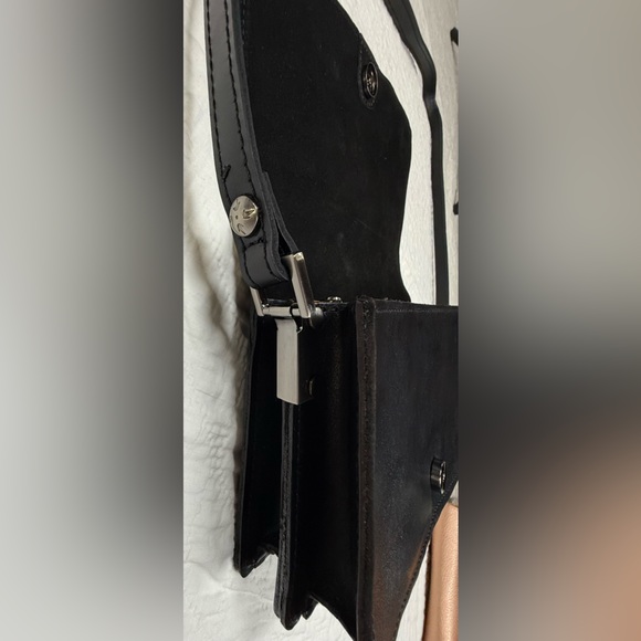 Patricia Nash Black Leather Fold-Over Crossbody - Picture 9 of 11